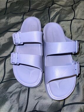 Skechers Double Buckle Slide Sandals in Light Lavender